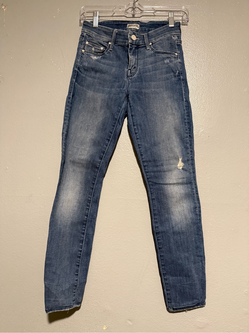 MOTHER the looker Women's Jeans in Faded Blue Wash size 24